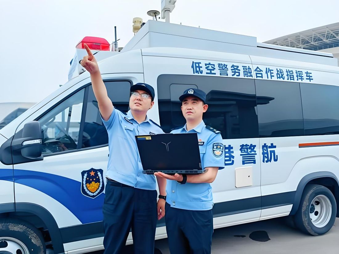 再添尖刀利刃 宿迁交警西楚飞鹰无人机战队正式入列